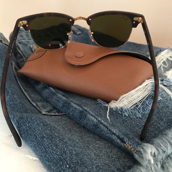 RAY-BAN Tortoise Shell Clubmaster Sunglasses - Picture 2 of 9